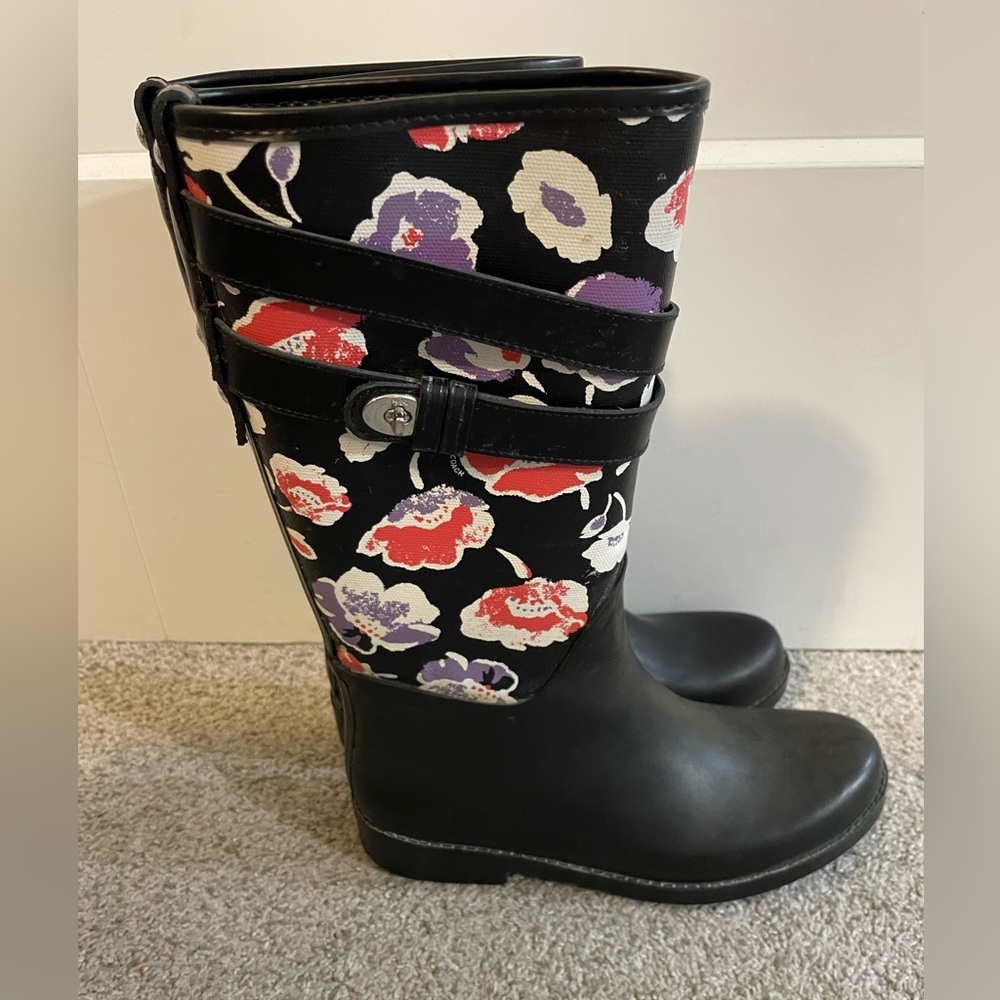 COACH Q8010 TRISHA II Black and Floral Canvas Rubber Rain Boots Size 6